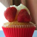 FRAGOLE & PANNA ... piovono Cupcakes per il[...]