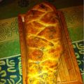 
Treccia di pane ripiena