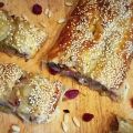 Strudel salato alle cipolle e pinoli
