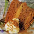 TORTA AL CACAO CON CREMA AL CIOCCOLATO