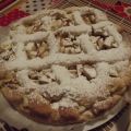 CROSTATA ALLE MELE E PANETTONE
