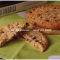 Peanut butter and chocolate chips cookies