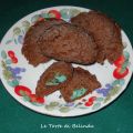 BISCOTTI AL CIOCCOLATO RIPIENI DI MENTA