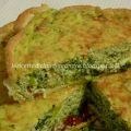 Torta salata con cime di rapa, pomodorini[...]
