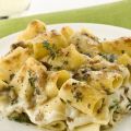 Mezze maniche con mozzarella e funghi secchi