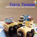 Torta di compleanno a forma di trenino