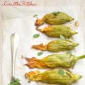 FIORI DI ZUCCA RIPIENI ALLA LIGURE