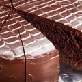 Torta fondente al cioccolato.