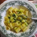 Mezze maniche con zucchine ricotta e zafferano