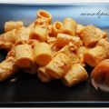 Pasta con salmone e salsa ai peperoni