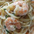 Spaghettoni e gamberetti al vino bianco.