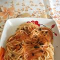 Spaghetti con pomodoro fresco e basilico