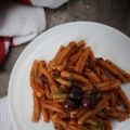 Casarecce con pesto di olive e capperi