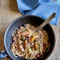 Spaghetti con Seppie, Muscoli e Tonno Fresco.[...]