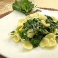 Orecchiette di cime di rapa acciughe e provola[...]