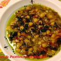 Zuppa di legumi misti e finocchietto selvatico