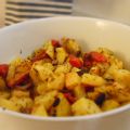 Teglia di patate, pomodori e cipolle alle erbe[...]