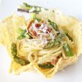 LEI: Cestino di carbonara con asparagi