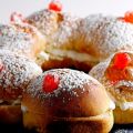 Ciambella di pan brioche alla panna.