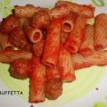 PASTA CON LE POLPETTINE