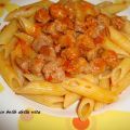 Pasta con salsiccia e pelato
