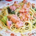 SPAGHETTI CON CIME DI RAPA E TONNO