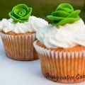 Cupcake alle pesche con crumble di nocciole