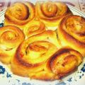 TORTA DI ROSE CON BURRO E ZUCCHERO