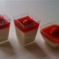 Panna cotta con salsa di fragole