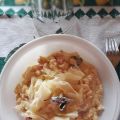 SPATZLE CON PANNA PANCETTA E SCAGLIE DI[...]