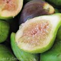 Torta ai fichi con farina di carruba