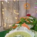 Rotolo verde con crema di formaggi, salmone e[...]