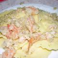 Ravioli con salmone e salsa di gamberi e[...]