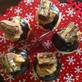Snickers cupcakes