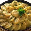 Patate al gratin con cipolle.