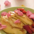 Crespelle alla crema di rose con fragole alla[...]