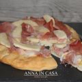 Focaccia saporita speck e mele