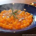 Minestra di zucca ed erbe aromatiche