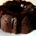 TUNNEL OF FUDGE CAKE
