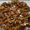 Quinoa con crema di zucca e mandorle