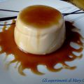 Panna cotta al caffè con caramello. Il dessert[...]