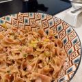 Farfalle alla rapa rossa con porri, prosciutto[...]
