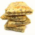 Petits-beurre al parmigiano e semi di papavero