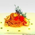 Spaghetti di farro con calamari, mazzancolle e[...]