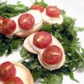 Crostini con scamorza affumicata e pomodori[...]