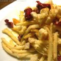 Fusilli con peperoni cruschi e mollica[...]