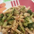 fusilli broccolo pomodoro e pancetta