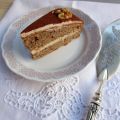 Torta con noci e crema al caffè