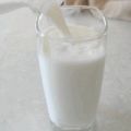Latte di mandorla fatto in casa