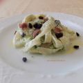 TAGLIATELLE CON CREMA DI RICOTTA ACCIUGHE E[...]